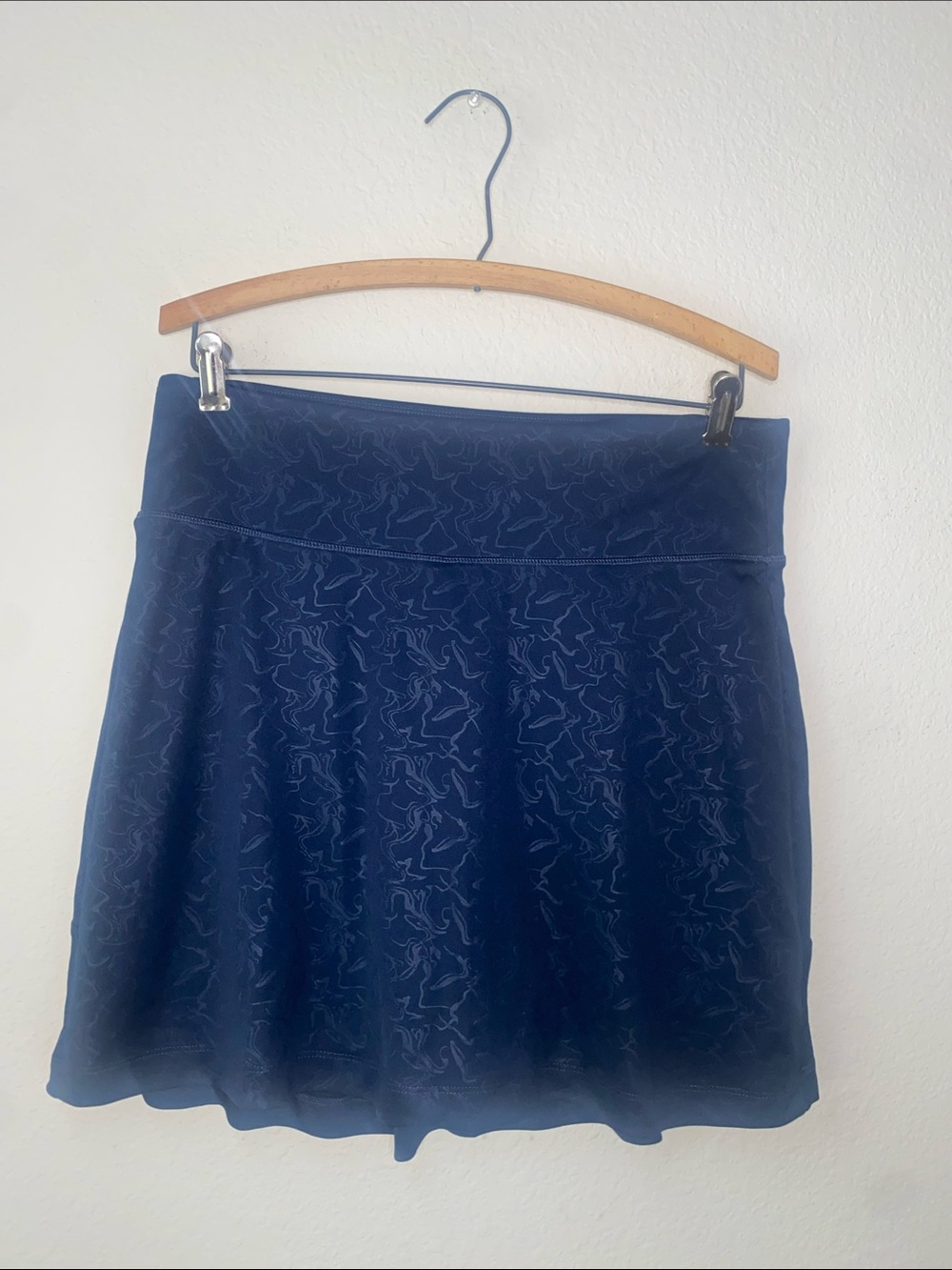 💋Navy blue Greg Norman skort-Size medium and Play Dry technology built in!